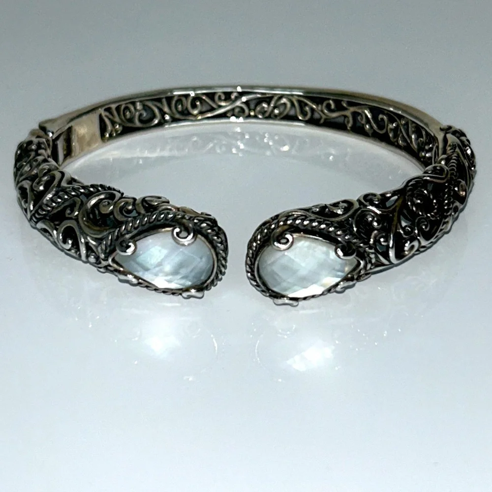 NWOT Carolyn Pollack Sterling Silver White Mother o Pearl Hinged Bangle Bracelet